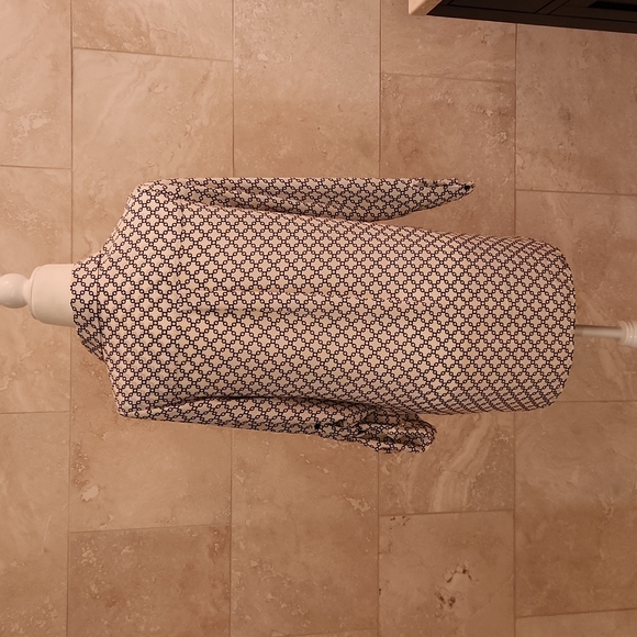 Patterned Tunic - Picture 4 of 6